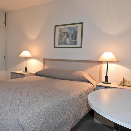 Hotel Tres Cruces Montevideo Buitenkant foto