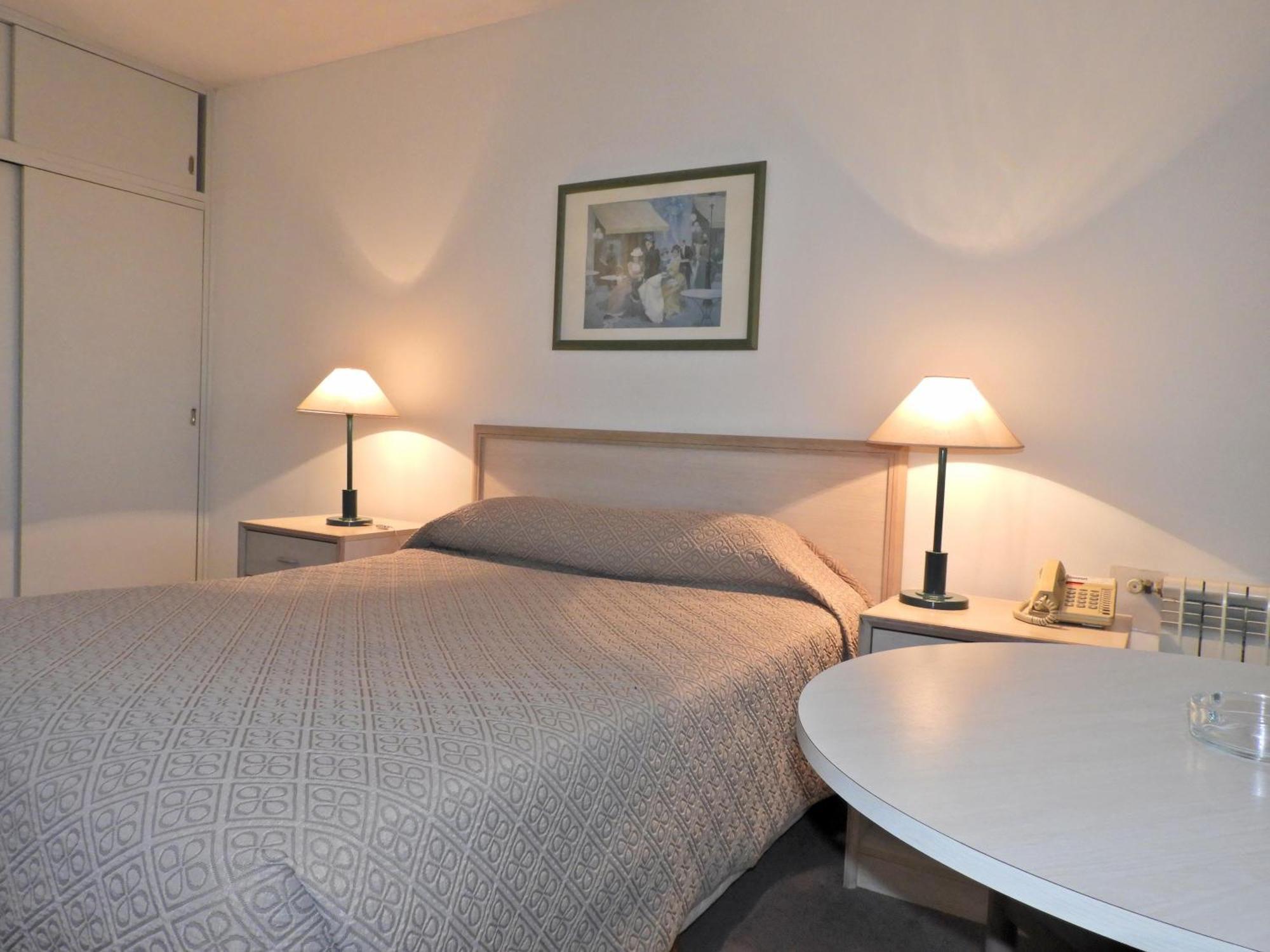 Hotel Tres Cruces Montevideo Buitenkant foto