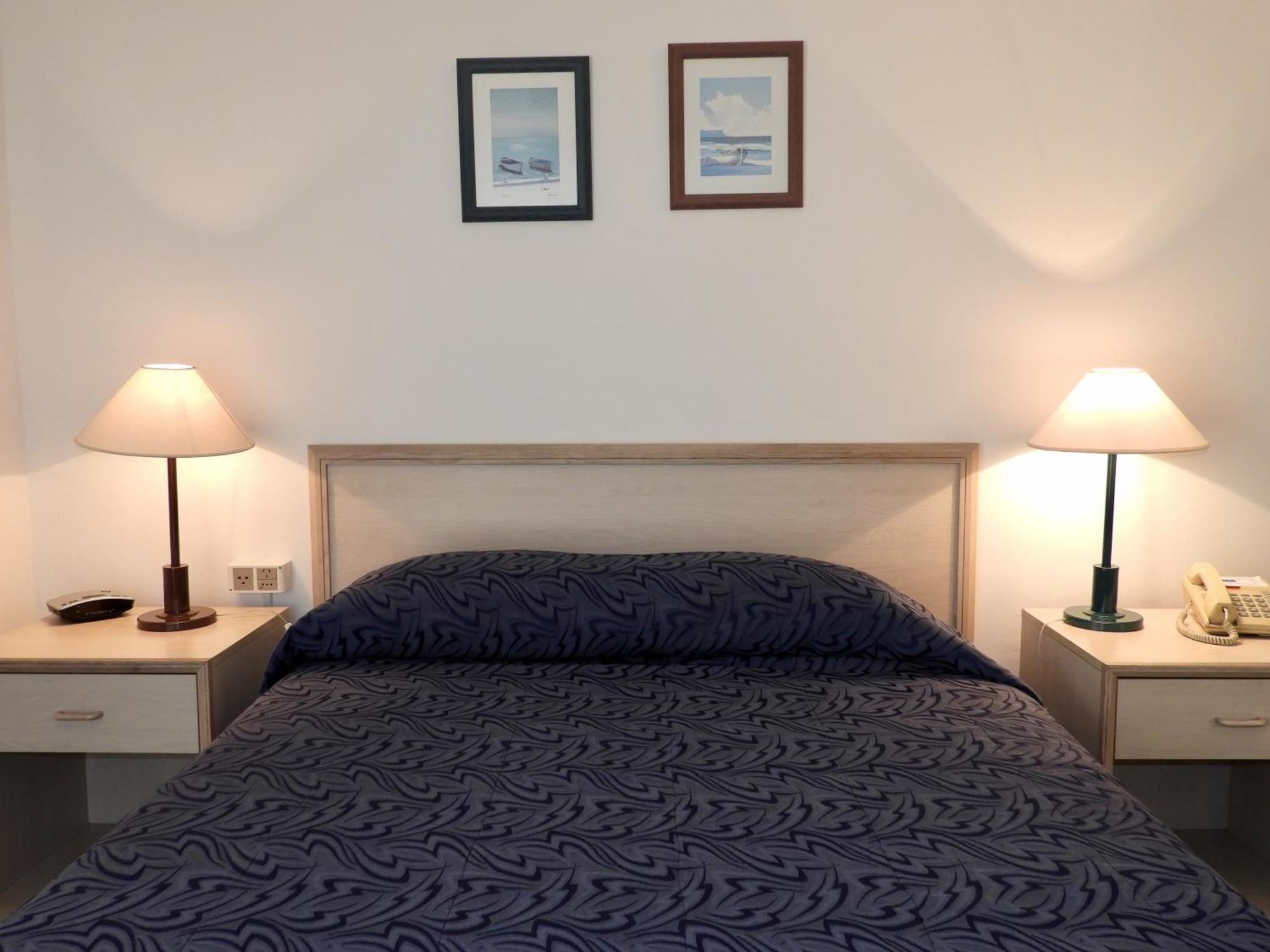 Hotel Tres Cruces Montevideo Buitenkant foto