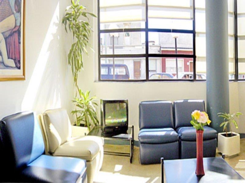 Hotel Tres Cruces Montevideo Buitenkant foto