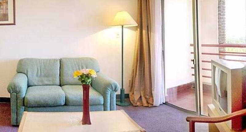 Hotel Tres Cruces Montevideo Buitenkant foto