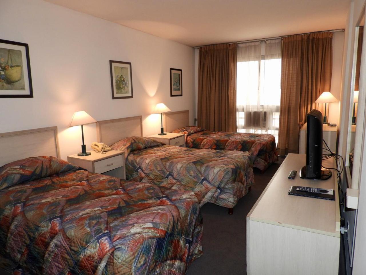 Hotel Tres Cruces Montevideo Buitenkant foto