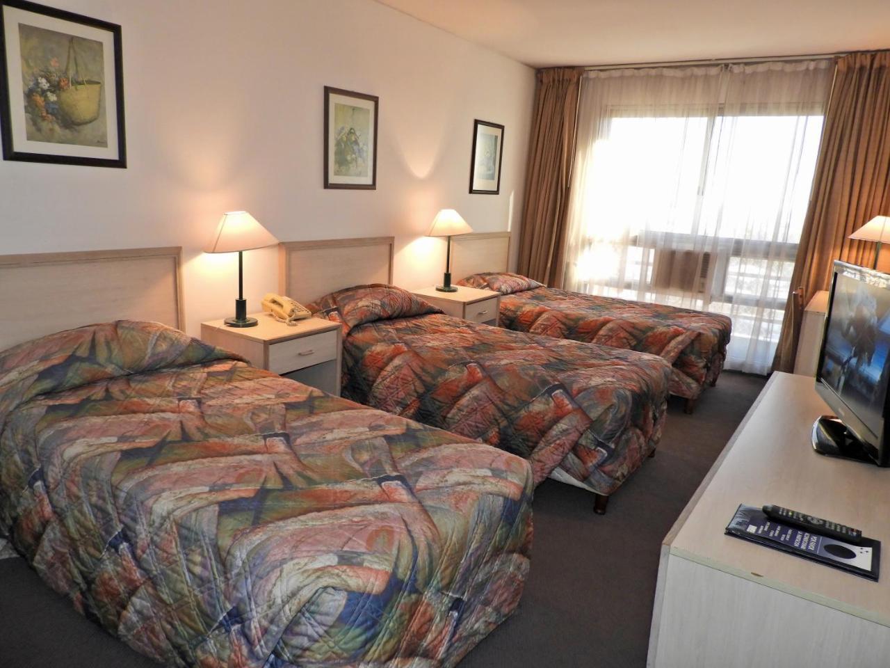 Hotel Tres Cruces Montevideo Buitenkant foto