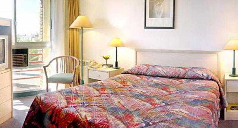 Hotel Tres Cruces Montevideo Buitenkant foto