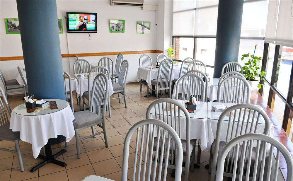Hotel Tres Cruces Montevideo Buitenkant foto
